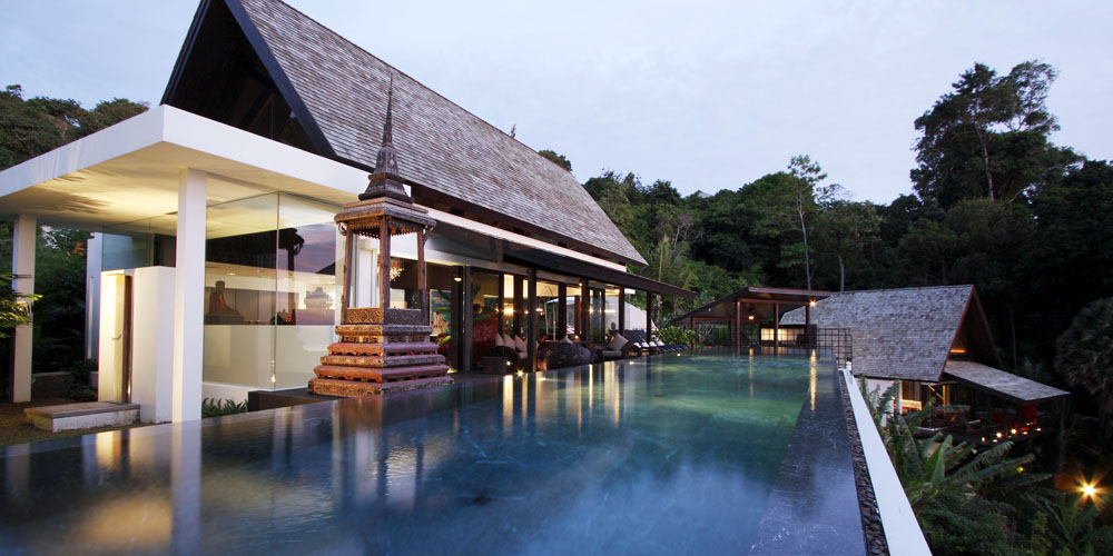Phuket Rental: Phuket 5 Bedrooms Oceanfront Villa