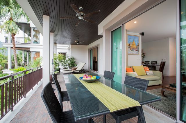 Phuket Rental: Phuket 2 Bedrooms Apartment Walking Close to Beaches